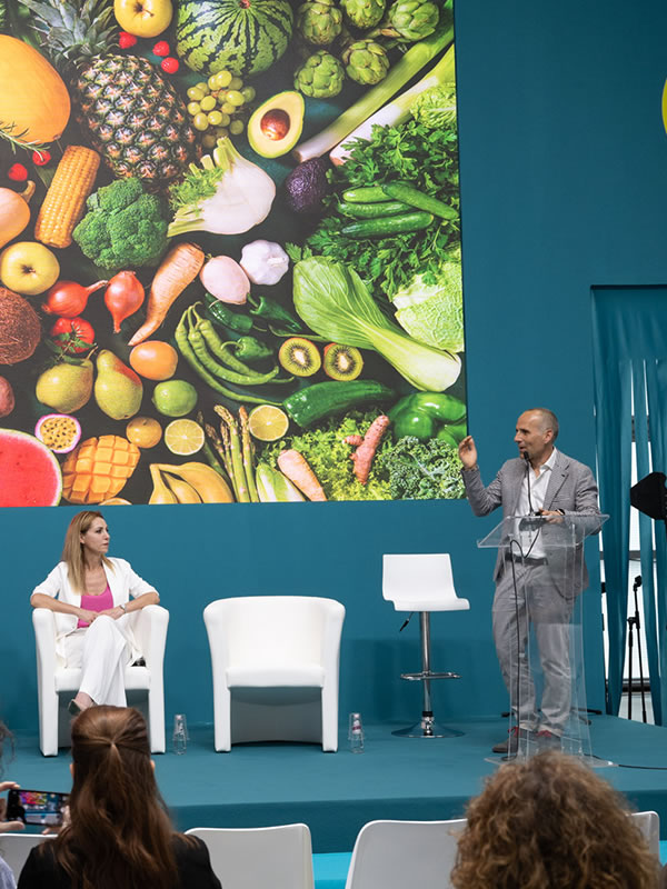 public debate with guests and moderator